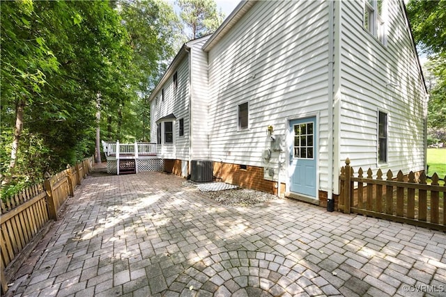 12410 Creek Mill Ct, Glen Allen, VA 23059 - fenced backyard with a deck and a patio area