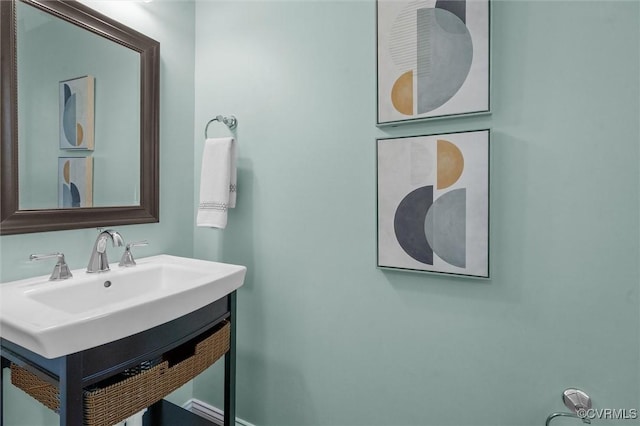1004 Dinwiddie Ave, Henrico, VA 23229 - bathroom featuring vanity