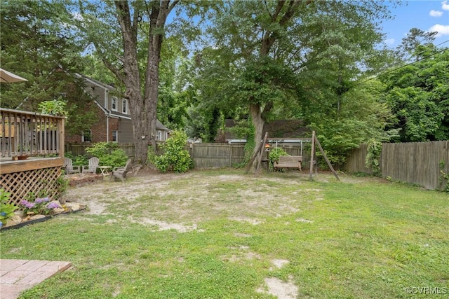 1942 Berkeley Ave, Petersburg, VA 23805 - view of yard with a deck
