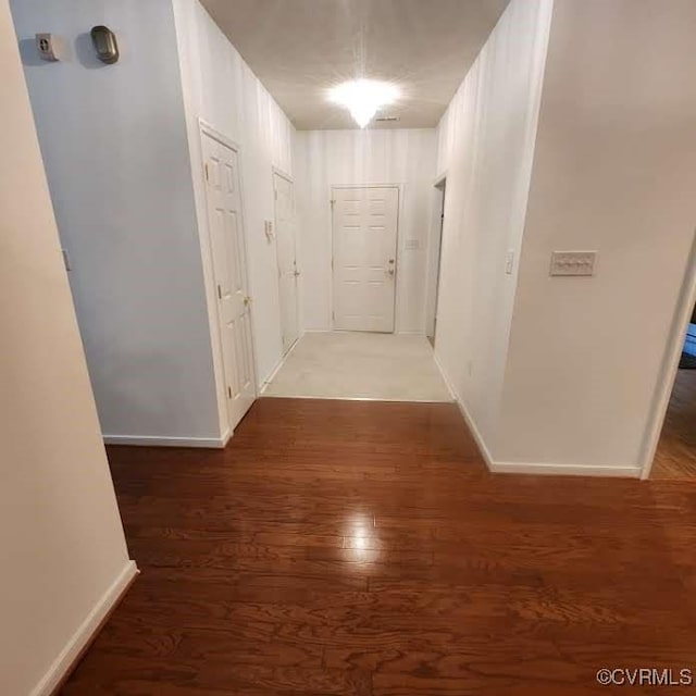 7408 First Landing Ct, Henrico, VA 23231 - hallway featuring wood finished floors