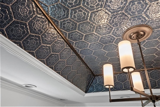 24405 N James Madison Hwy, New Canton, VA 23123 - detailed view of crown molding