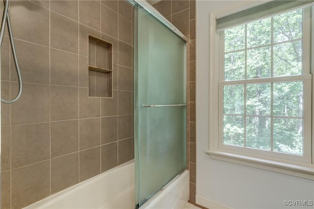 15368 W Fork Dr, Glen Allen, VA 23059 - full bath featuring combined bath / shower with glass door and baseboards