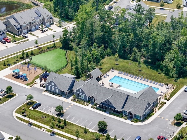 3216 Gannet Ln, Midlothian, VA 23112 - bird's eye view of a pool area