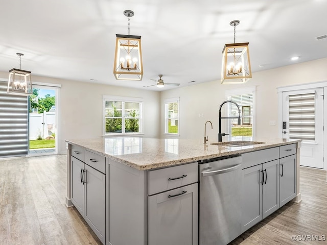 3216 Gannet Ln, Midlothian, VA 23112 - kitchen with dishwasher, a chandelier, light wood-type flooring, a ceiling fan, and recessed lighting