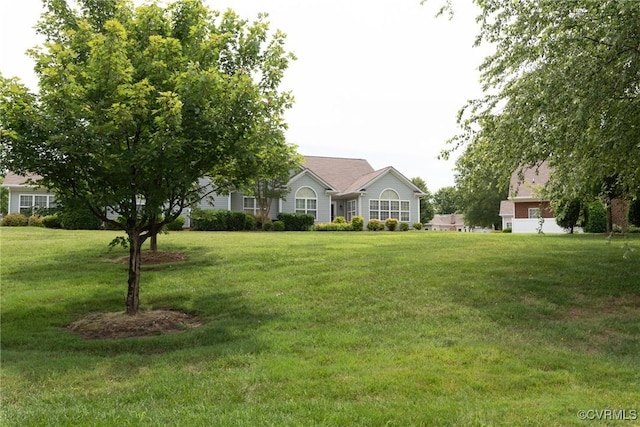7314 Norwood Pond Pl, Chesterfield, VA 23112 - view of front of house with a front lawn