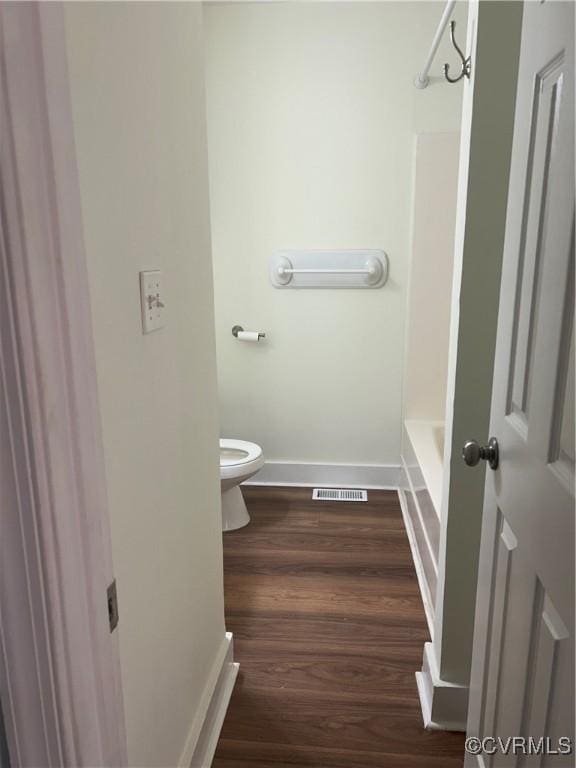 5117 Courtland Rd, Disputanta, VA 23842 - photo 9