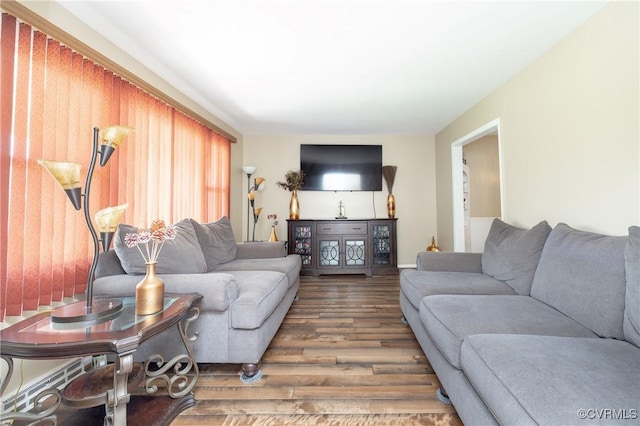 406 Windmere Dr, Colonial Heights, VA 23834 - living area with wood finished floors and baseboards