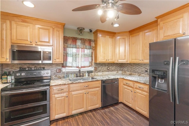 406 Windmere Dr, Colonial Heights, VA 23834 - kitchen featuring appliances with stainless steel finishes, light brown cabinets, a ceiling fan, dark wood-style flooring, and recessed lighting