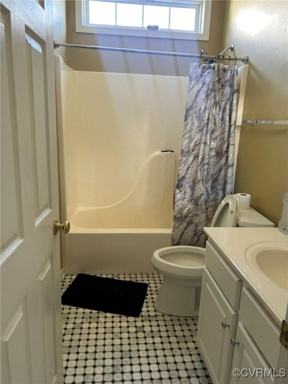 9426 Deer Stream Dr, Hanover, VA 23116