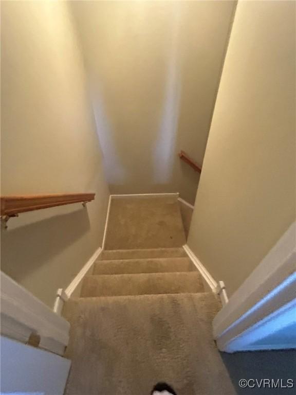 9426 Deer Stream Dr, Hanover, VA 23116