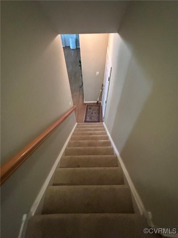 9426 Deer Stream Dr, Hanover, VA 23116