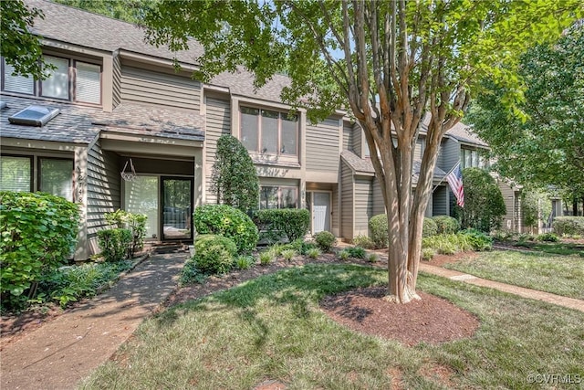 2750 Old Point Dr, Henrico, VA 23233 - multi unit property with a front yard