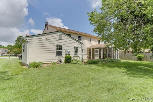 205 Captains Ct, Hampton, VA 23669 - back of property with a sunroom