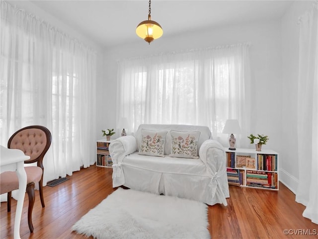 110 Gatewood Ave, Crewe, VA 23930 - bedroom featuring wood finished floors and baseboards