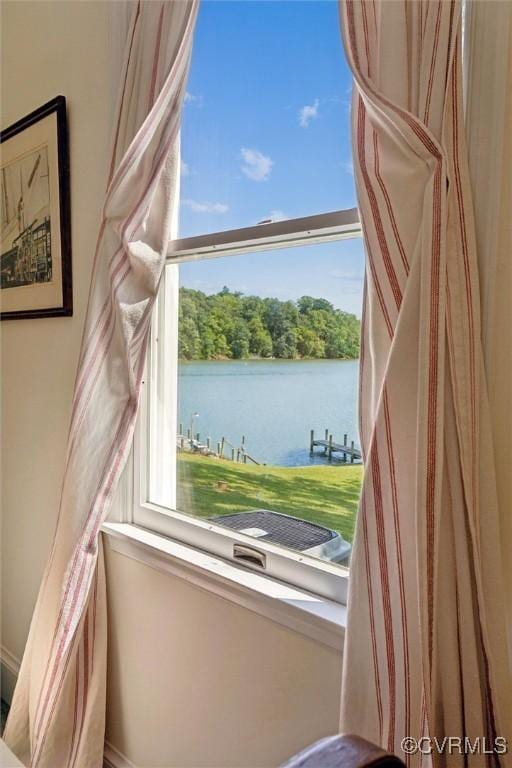 183 Nimcock Rd, Urbanna, VA 23175 - detailed view of a large body of water