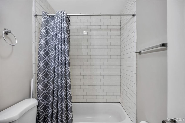 1939 Burks St, Petersburg, VA 23805 - full bathroom with toilet and shower / bathtub combination with curtain
