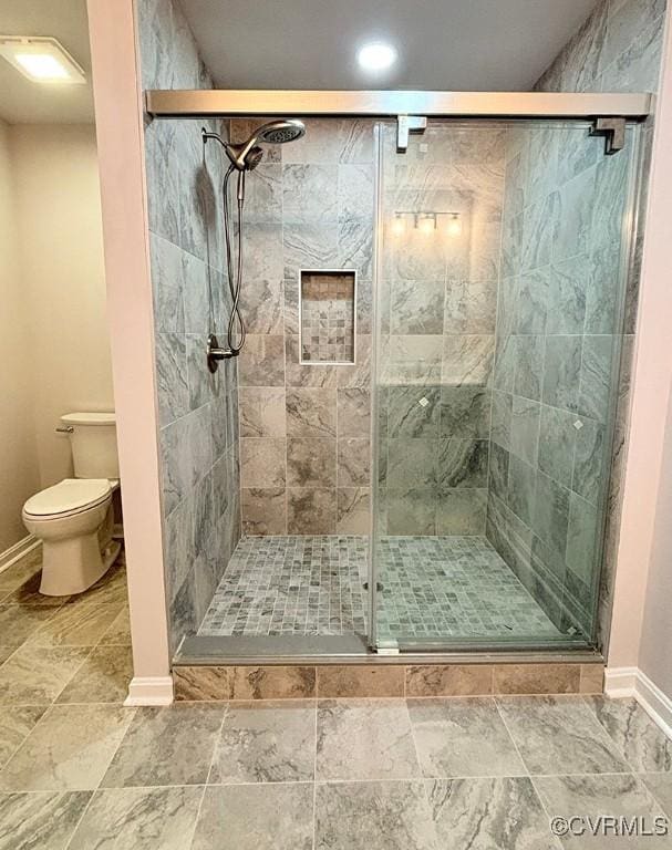 7906 Battlefield Park Rd, Henrico, VA 23231 - full bath featuring a stall shower and recessed lighting