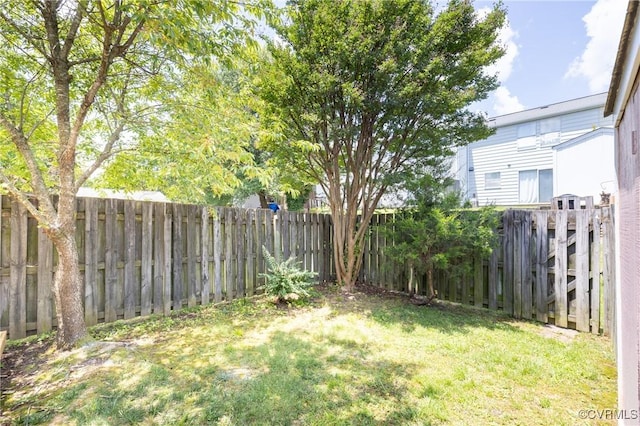 8406 Shannon Green Ct, Henrico, VA 23228 - view of fenced backyard