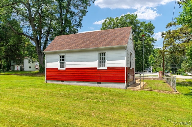 6610 St George St, Chesterfield, VA 23237 - view of side of home featuring a shingled roof
