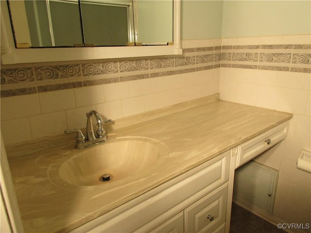 2803 Cannon Rd, Glen Allen, VA 23060 - bathroom with vanity