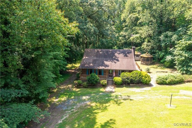 31 Pleasant Run, Cartersville, VA 23027 - aerial view of property and surrounding area with a heavily wooded area