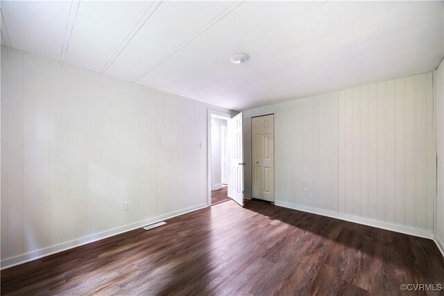 31 Pleasant Run, Cartersville, VA 23027 - empty room with dark wood-style floors and baseboards