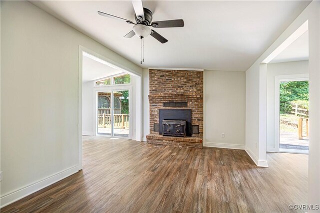 31 Pleasant Run, Cartersville, VA 23027 - unfurnished living room with wood finished floors, ceiling fan, and vaulted ceiling
