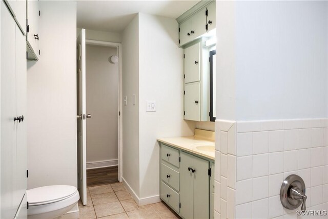 31 Pleasant Run, Cartersville, VA 23027 - bathroom featuring vanity and tile patterned floors