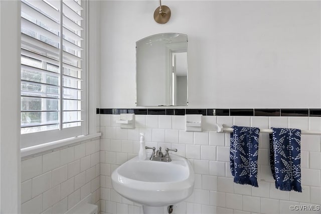 6502 W Franklin St, Henrico, VA 23226 - bathroom with tile walls and wainscoting