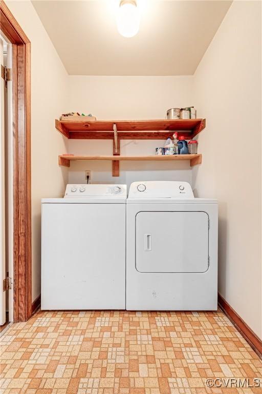 13542 Heathbrook Ter, Midlothian, VA 23112 - laundry area featuring washing machine and dryer and baseboards