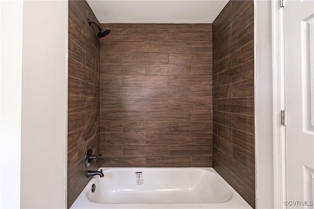 833 Wilcox St, Petersburg, VA 23803 - full bath with shower / bath combination