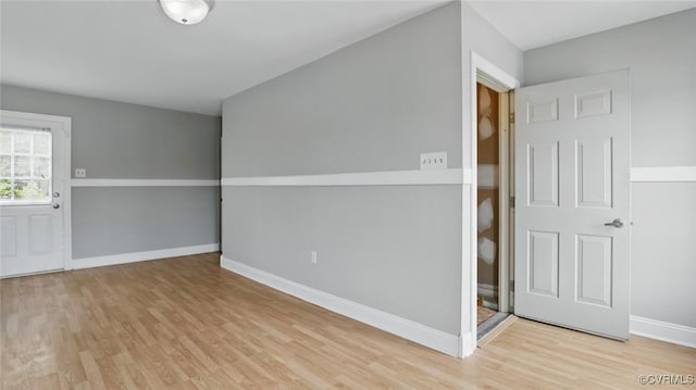 500 Village Gate Dr, Midlothian, VA 23114 - unfurnished room with wood finished floors