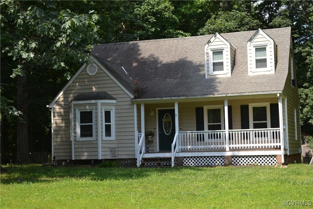 10306 Lifford Ln, Chesterfield, VA 23832 - view of front of house with a porch, a front lawn, and roof with shingles