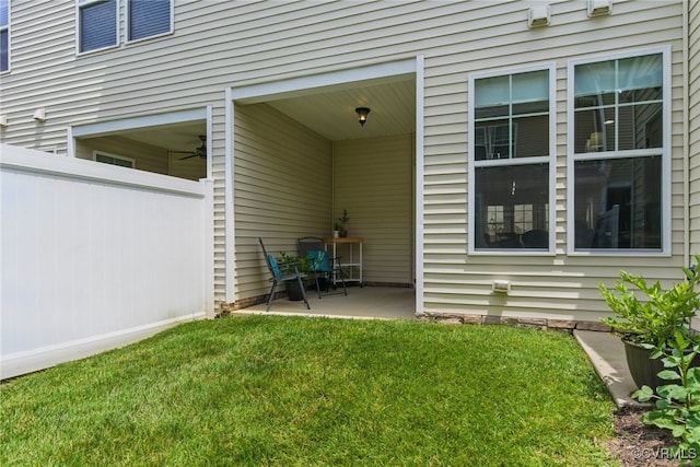 8045 Ellendale Dr, Mechanicsville, VA 23116 - property entrance featuring a patio area and a lawn