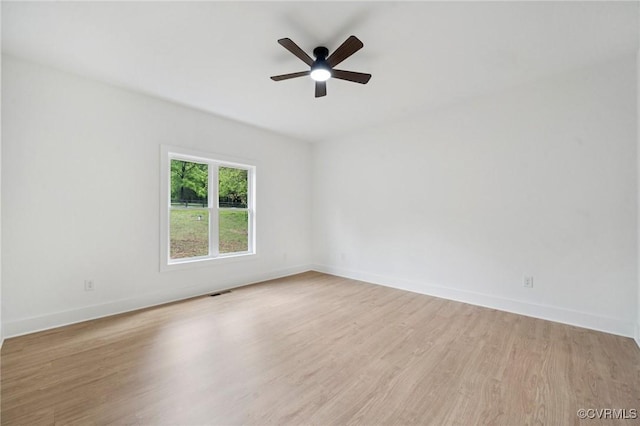425 Palomino Dr, Louisa, VA 23093 - unfurnished room featuring light wood-style flooring and ceiling fan