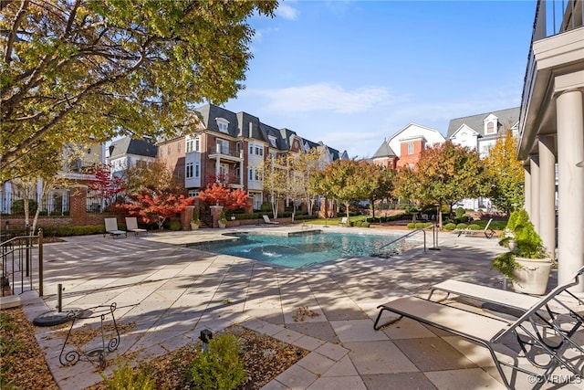 1231 Byrd Ave Unit 2C, Henrico, VA 23226 - outdoor pool featuring a residential view and a patio area
