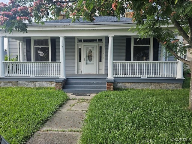 116 Fairfax Ave, Colonial Heights, VA 23834 - entrance to property with a porch