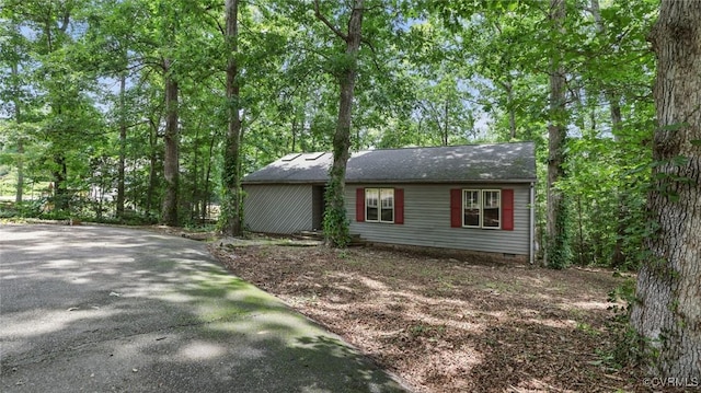 4804 Hackney Rd, Richmond, VA 23234 - view of front of house with crawl space