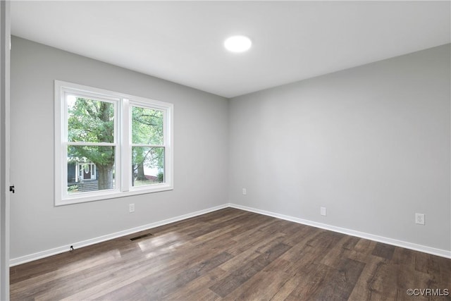 2914 Griffin Ave, Richmond, VA 23222 - empty room featuring dark wood finished floors and baseboards