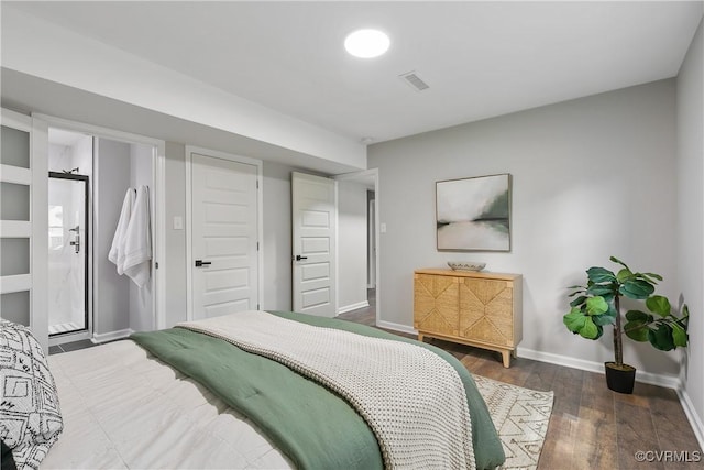 2914 Griffin Ave, Richmond, VA 23222 - bedroom featuring baseboards and wood finished floors