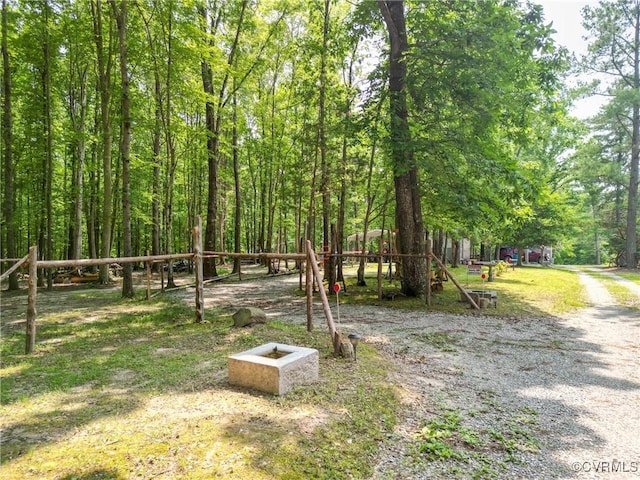 967 Ampthill Rd, Cartersville, VA 23027 - view of yard