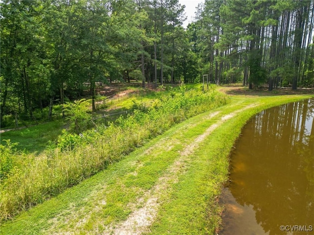 967 Ampthill Rd, Cartersville, VA 23027 - view of home's community featuring driveway and a water view