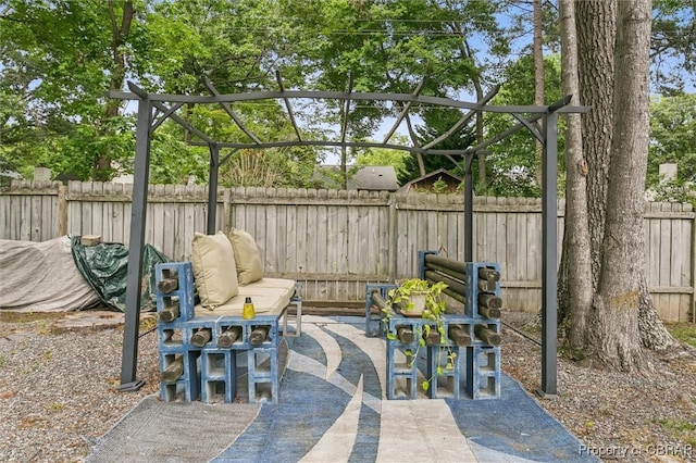 5 Hadley Pl, Newport News, VA 23608 - fenced backyard with a patio