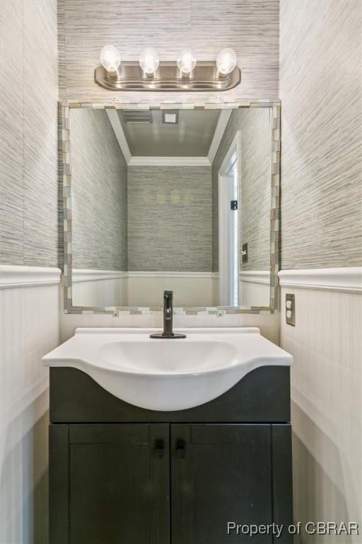 5 Hadley Pl, Newport News, VA 23608 - bathroom with vanity and a wainscoted wall