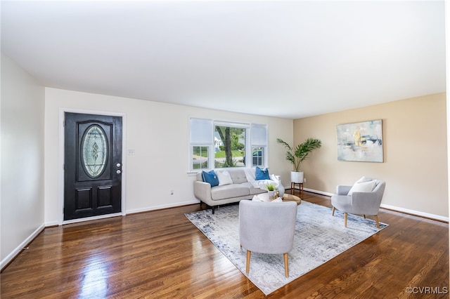 8411 Freestone Ave, Henrico, VA 23229 - living area with wood finished floors and baseboards