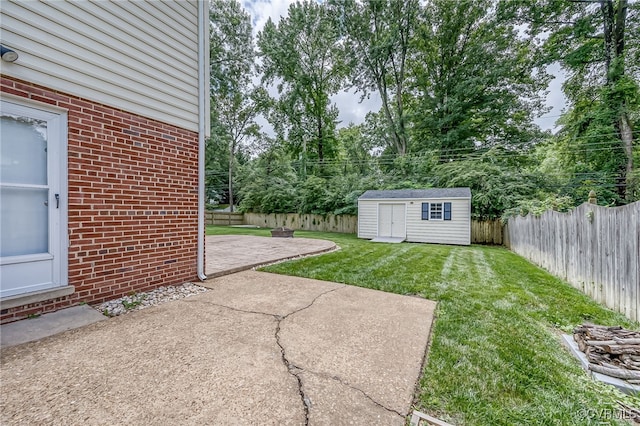 8411 Freestone Ave, Henrico, VA 23229 - fenced backyard with a patio and a shed