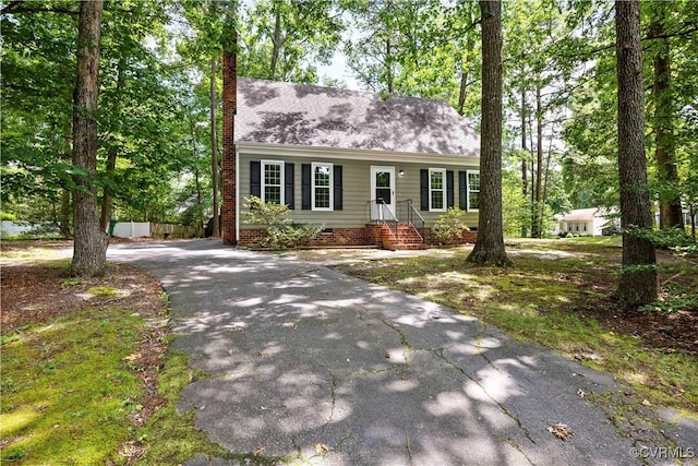 4605 Kingsrow Ct, Glen Allen, VA 23060 - view of front of property featuring a chimney, driveway, and a shingled roof