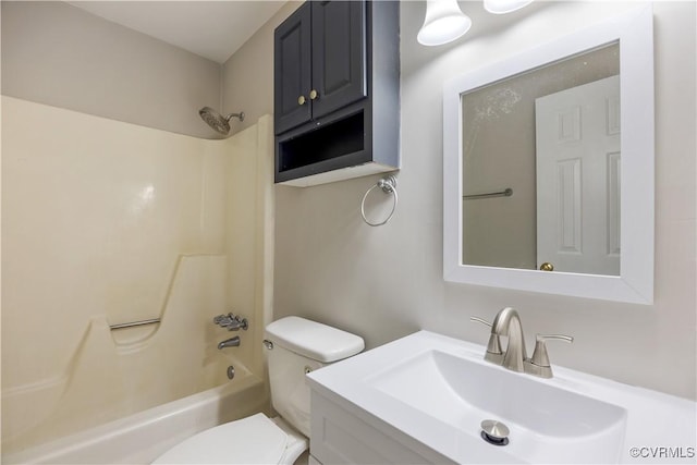 4605 Kingsrow Ct, Glen Allen, VA 23060 - bathroom featuring washtub / shower combination and vanity