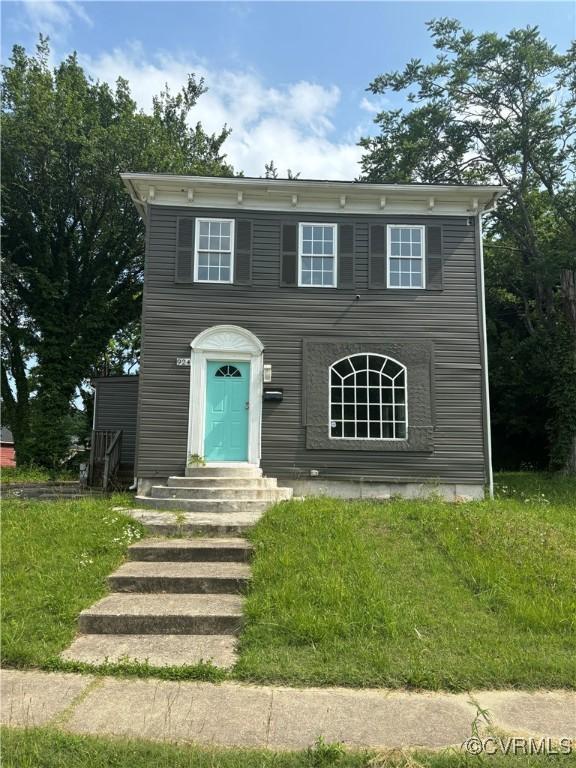924 Lee Ave, Petersburg, VA 23803 - view of front facade featuring entry steps