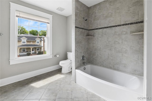 2805 Griffin Ave, Richmond, VA 23222 - full bathroom featuring toilet and bathing tub / shower combination